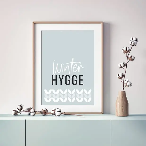Ein stylisches Typografie-Poster mit winterlichem Hygge-Motiv.
