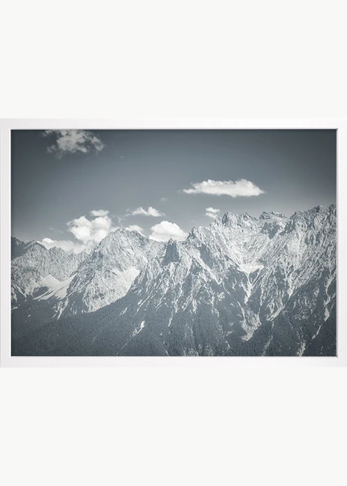 Poster mit Blick auf das Karwendelgebirge mit einem weißen Rahmen