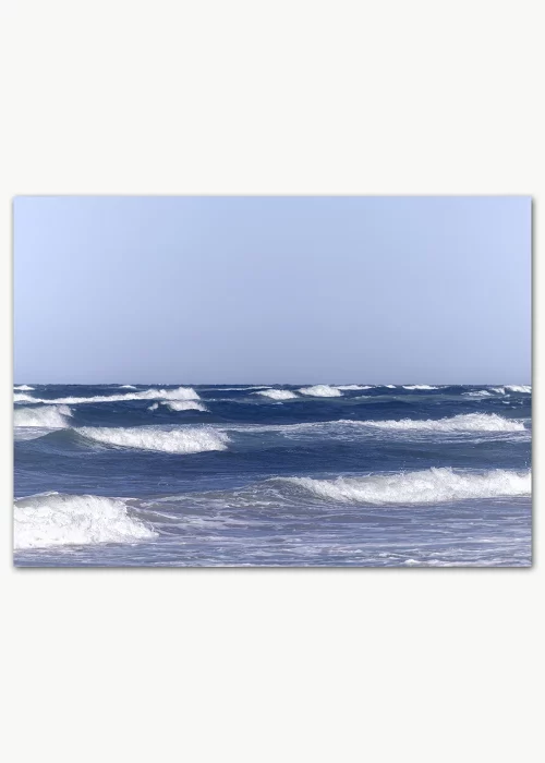 Waves, Premiumposter mit brandneuen Wellen an der Küste.