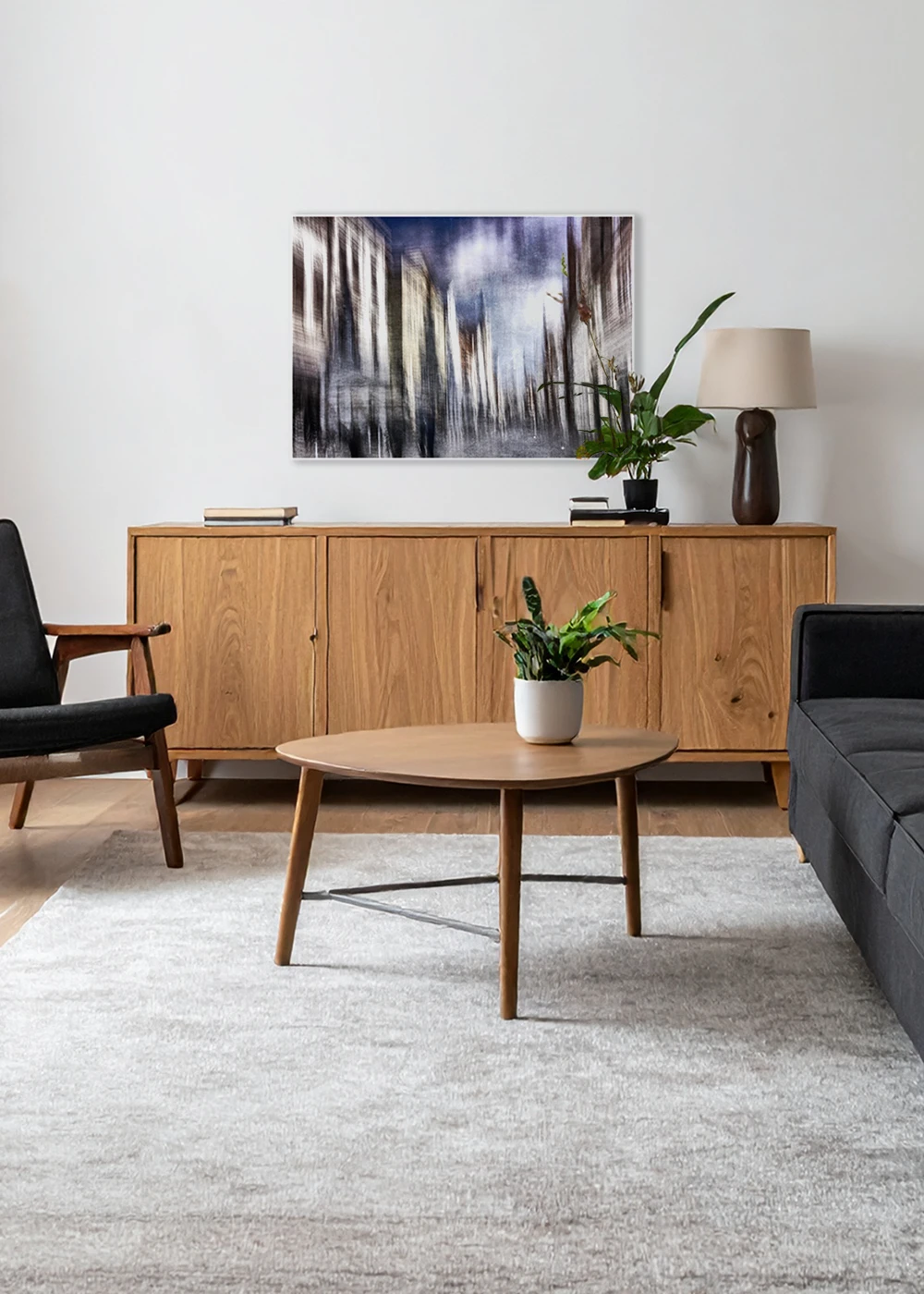 Inspiration Wohnzimmer: Lüneburg Streetview 1, eine abstrakte Straßenfotografie aus dem Herzen Lüneburgs