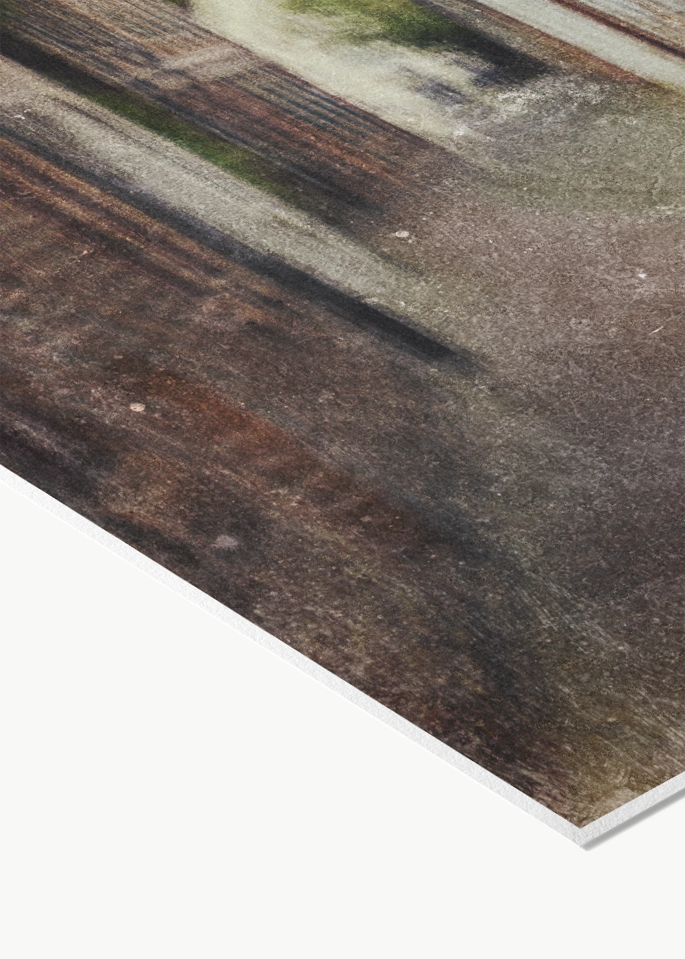 Abstrakte Fotografie einer charmanten Gasse im Herzen Lüneburgs als Fine-Art-Print auf Hahnemühle Photo Rag.