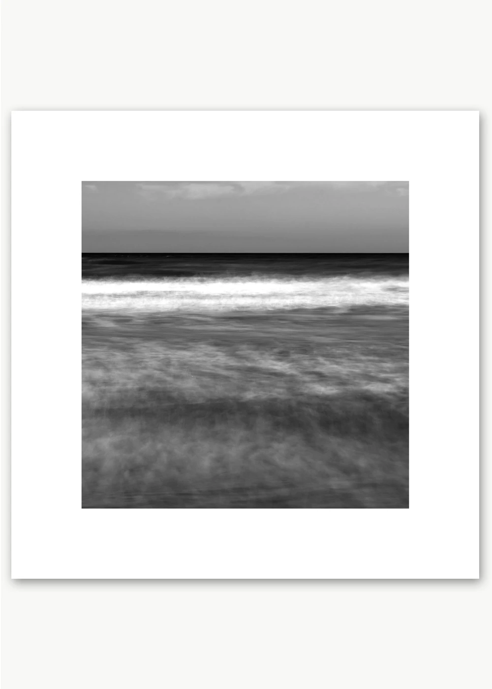 Mystic Seascapes 5, reduzierte Meeresfotografie in Schwarz-Weiss, Fine-Art-Print auf Hahnemühle Papier
