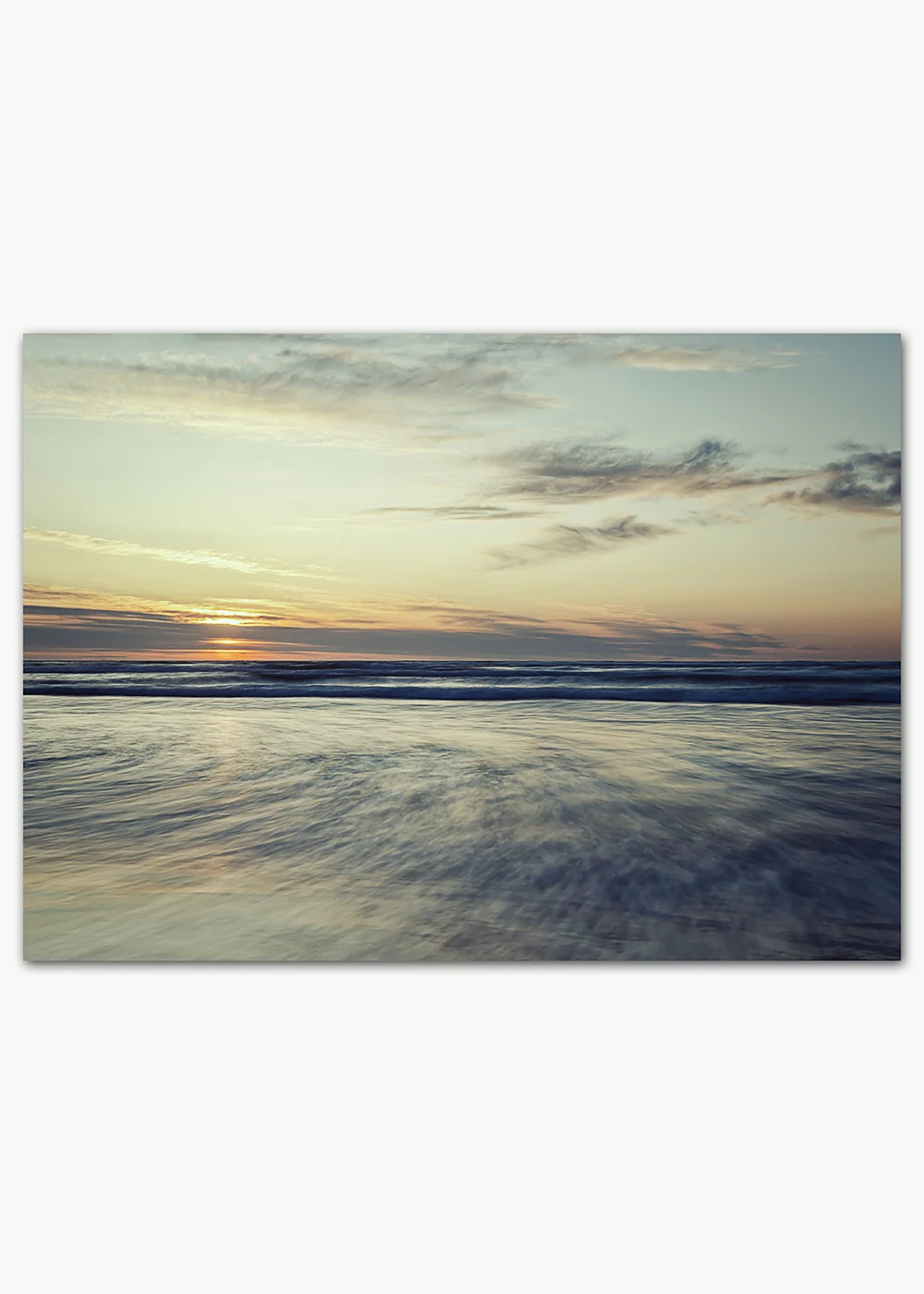 Nordic Sunset 1 – dynamische Meeresfotografie als hochwertiges Poster Nordic Sunset 1 – dynamische Meeresfotografie als hochwertiges Poster