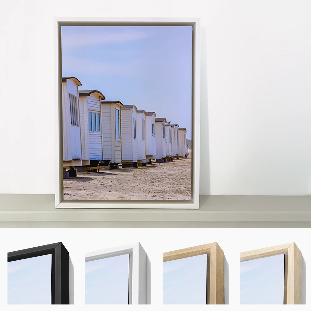 Alubild im eleganten Schattenfugenrahmen in Weiß. Optional in Schwarz, Eiche und Esche.